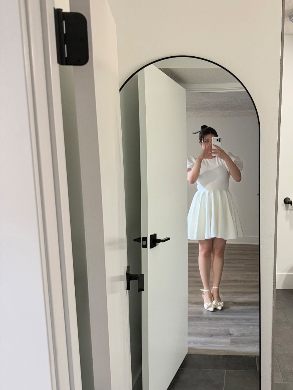 CLUB L. LONDON EMELIA WHITE PUFF-SLEEVE SKATER DRESS - 6 - Picture 8 of 8